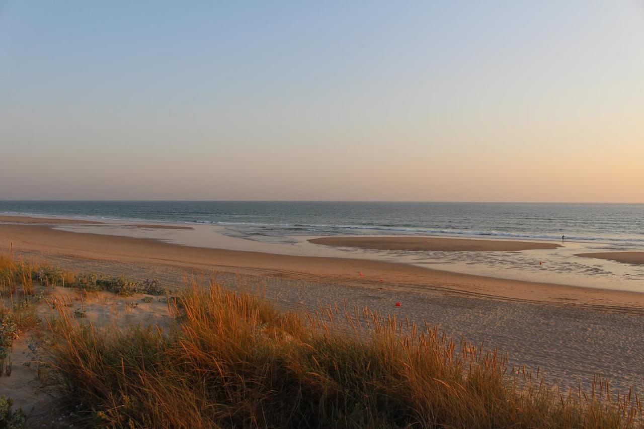 Manawa Camp Bed & Breakfast Costa da Caparica Exterior photo